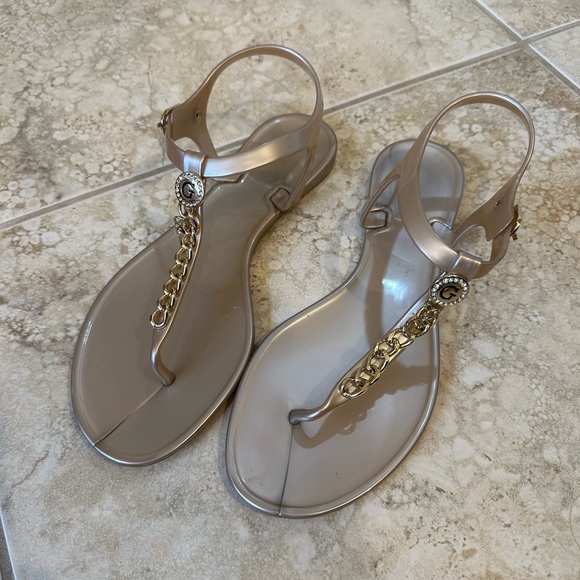 Guess Sandals for women   “Appear” Gold Jelly Sandals Size 8 women’s sandals - Picture 3 of 8
